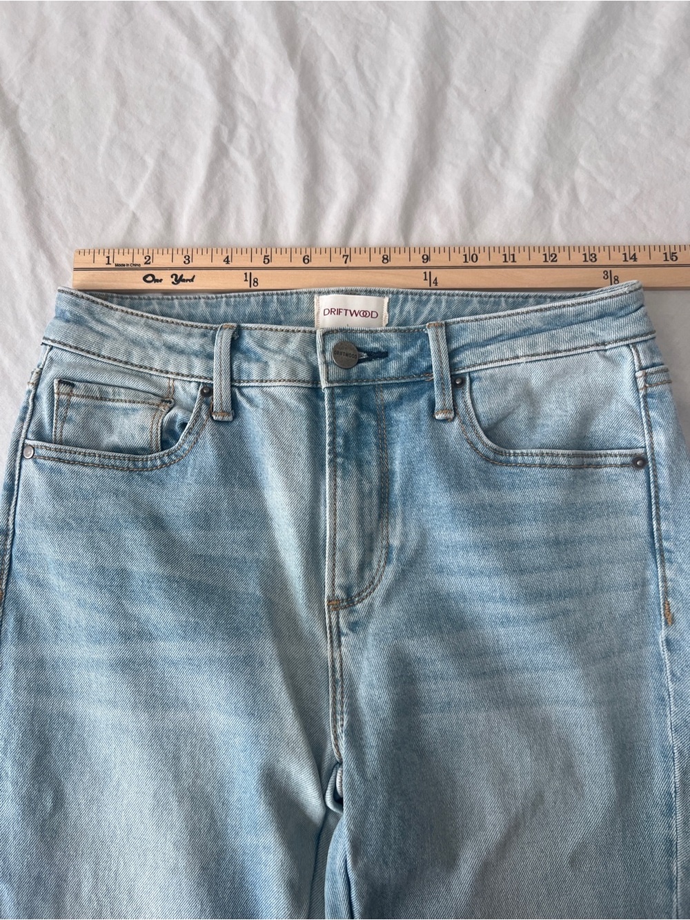 Driftwood Farrah Embroidered Flare Light Wash Jeans Size 26 - Picture 13 of 15